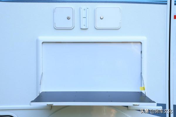 兩室一廳帶3.0T動力房車來啦！有麻將桌和獨立廚衛，實用舒適