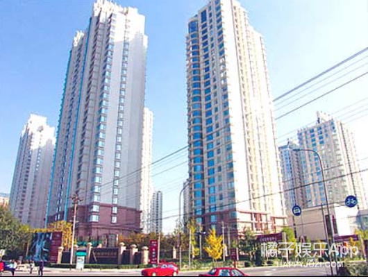 盤點哥哥的豪宅!趙文卓家客廳大到能滑板,陳小春家連鞋都有房間 盤點哥哥的豪宅!趙文卓家客廳大到能滑板,陳小春家連鞋都有房間