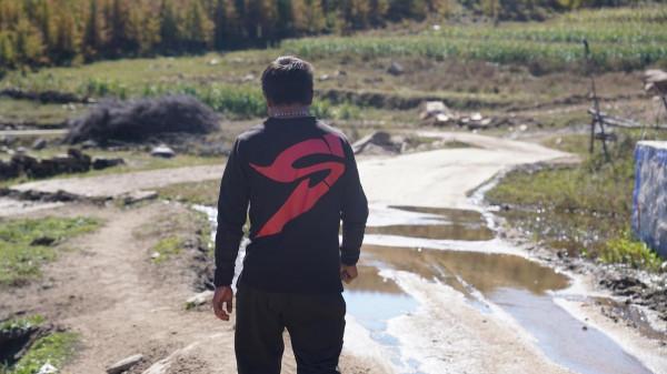 兒子患重症後母親看不到希望不告而別，父親當爹又當媽：我不怨她