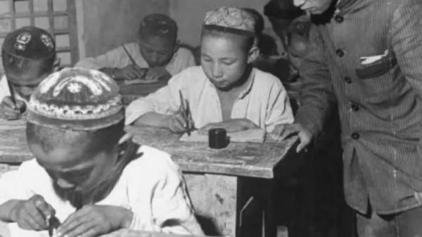 抗戰時期,此軍閥手握重兵卻始終沒出兵抗日,他是誰? 抗戰時期,此軍閥手握重兵卻始終沒出兵抗日,他是誰?