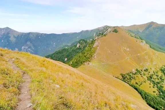 中國各省份的最高峰,我不熟悉的,的確有不少 中國各省份的最高峰,我不熟悉的,的確有不少