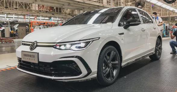 個性化合資家轎比拼：大眾高爾夫VS馬自達3昂克賽拉