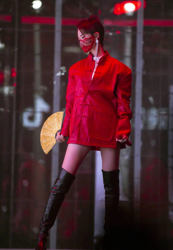 什麼叫人間蠱王？這就是