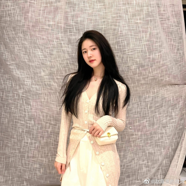 小八卦，雷佳音鄧倫，蔡卓宜王大陸，劉雨昕，曾舜晞，趙露思