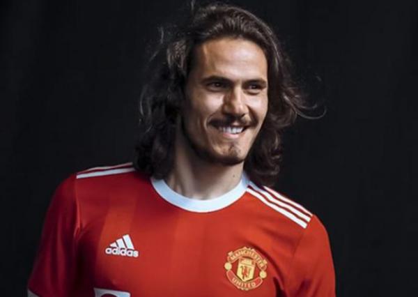 大度又勇敢！卡瓦尼做出重要決定，讓球衣給C羅，但不讓時間給他