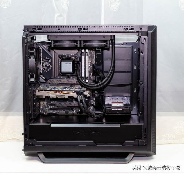 全模組化設計的靜音側透機箱——SILENT BASE 802 機箱黑色版輕體驗 全模組化設計的靜音側透機箱——SILENT BASE 802 機箱黑色版輕體驗