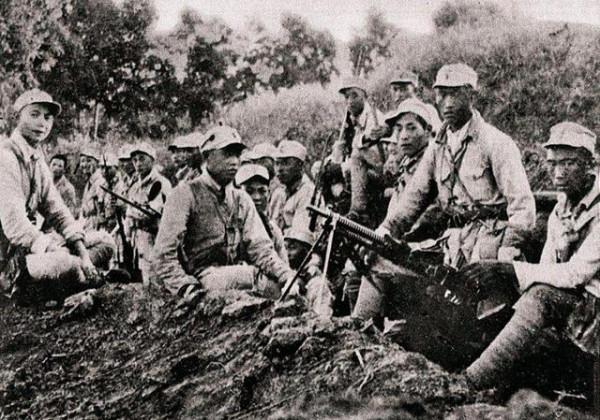 撐死生父，槍殺妻兒；山東巨匪劉黑七，到底有多兇殘