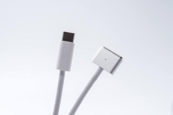 標配蘋果首款140W氮化鎵充電器,MacBook Pro 16充電測評 標配蘋果首款140W氮化鎵充電器,MacBook Pro 16充電測評