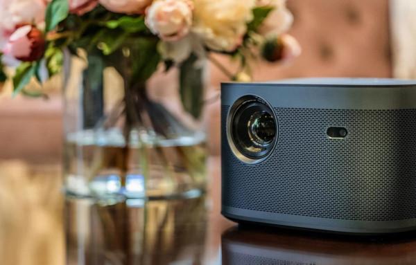 「沙發管家」極米Horizon Pro評測：4K投影機帶來的美好體驗