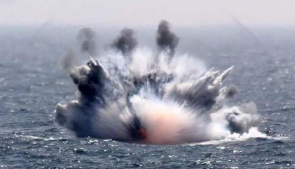 1943年，52名飛行員拼死撞毀大壩，洪水噴湧而出，3萬人夢中喪生