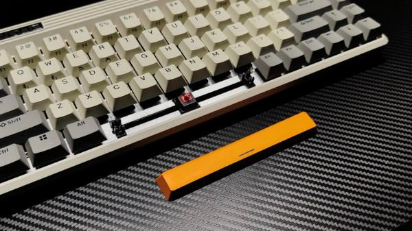 成年人的快樂屋，一桌一椅三兩平足以，新年煥新裝，簡約實用桌面