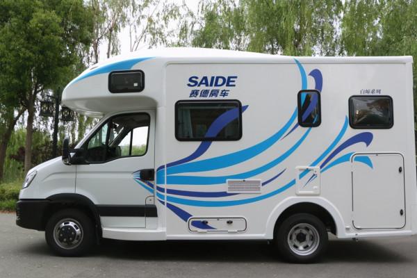 白鯨系列最受歡迎的佈局方式,究竟好在哪?賽德白鯨縱床版房車 白鯨系列最受歡迎的佈局方式,究竟好在哪?賽德白鯨縱床版房車