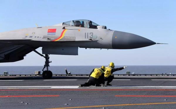 3D列印技術有多牛？殲35減重構型兩手抓，實力或比肩美隱身五代機