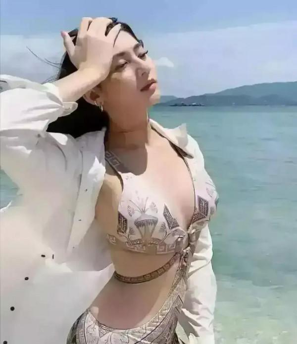 南鄉子·淺約愁來深滿酒