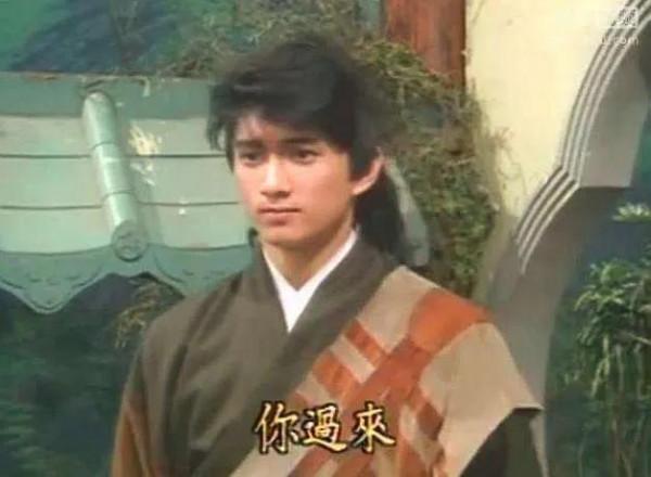 《小俠龍旋風》播出30年,兩位男主近況懸殊,神仙姐姐退圈多年 《小俠龍旋風》播出30年,兩位男主近況懸殊,神仙姐姐退圈多年