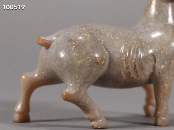 漢代 高古玉羊擺件。規格：高8.4cm 寬10.1cm 重229g