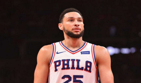 西蒙斯是否把自己的身價打沒了?他還有救嗎? 西蒙斯是否把自己的身價打沒了?他還有救嗎?