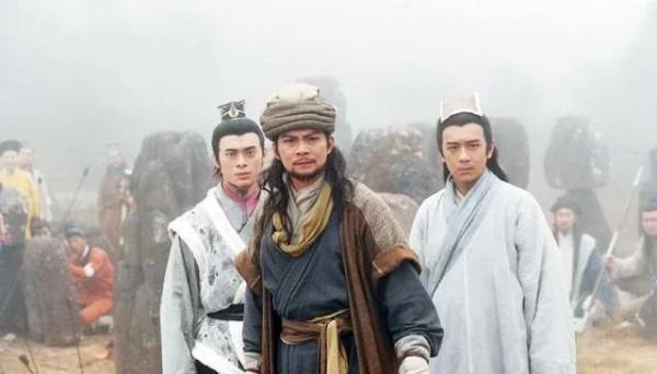 把張三丰放在《天龍八部》和《神鵰俠侶》中,大致處於什麼水平? 把張三丰放在《天龍八部》和《神鵰俠侶》中,大致處於什麼水平?