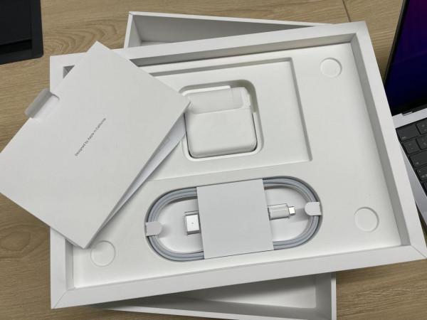 MacBook Pro 14開箱欣賞