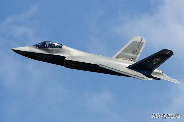 殲-10效能不足，FC-31遲遲未能定型，殲-11的接班人在哪裡