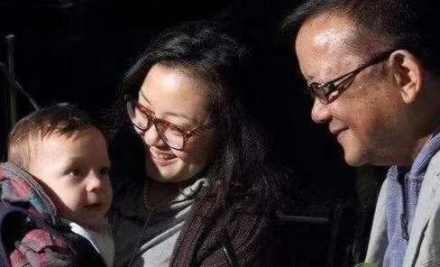 王剛女兒王婷婷：支援父親再婚，兒子和弟弟同歲，與繼母親如姐妹