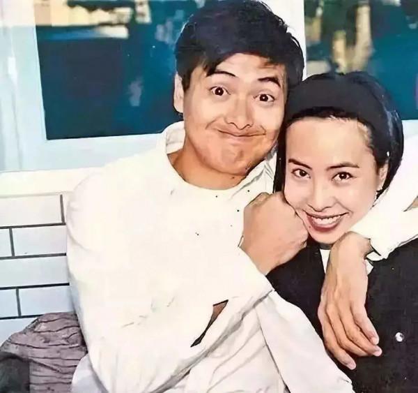 詠梅遺憾康輝後悔周潤發裸捐56億,這10對丁克夫妻現狀各不相同 詠梅遺憾康輝後悔周潤發裸捐56億,這10對丁克夫妻現狀各不相同