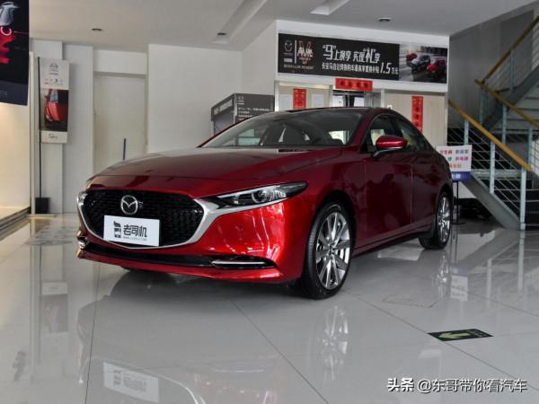 日系自吸技術巔峰，2.0L+6AT油耗才5.2L，實拍馬自達3 昂克賽拉