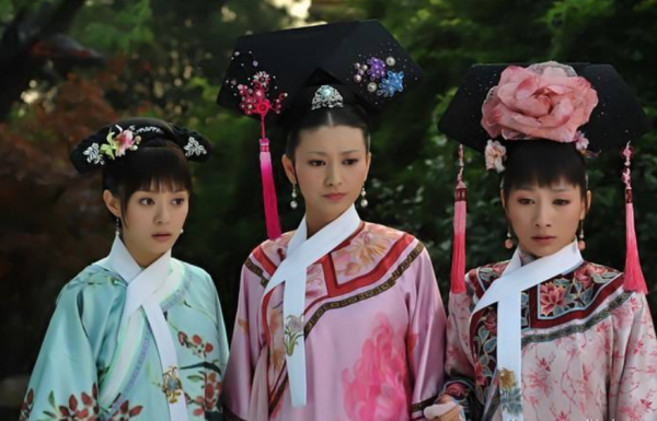 《甄嬛傳》播出10年演員變化大:女主顏值暴跌,女配卻成一線明星 《甄嬛傳》播出10年演員變化大:女主顏值暴跌,女配卻成一線明星