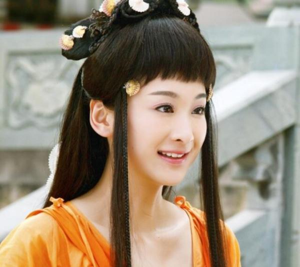 唐嫣的大學室友，與楊冪出演雙女主，她為何從娛樂圈銷聲匿跡了？