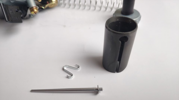 摩托車的油門，是控制供油量大小的嗎？技術貼適合小白