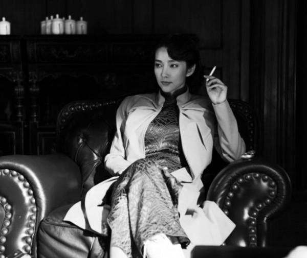 美國派王牌女特務,計劃暗殺毛主席,佈局三年卻被我軍美男計攻破 美國派王牌女特務,計劃暗殺毛主席,佈局三年卻被我軍美男計攻破