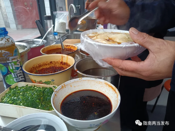 請接收兩當冬日裡熱騰騰的早餐