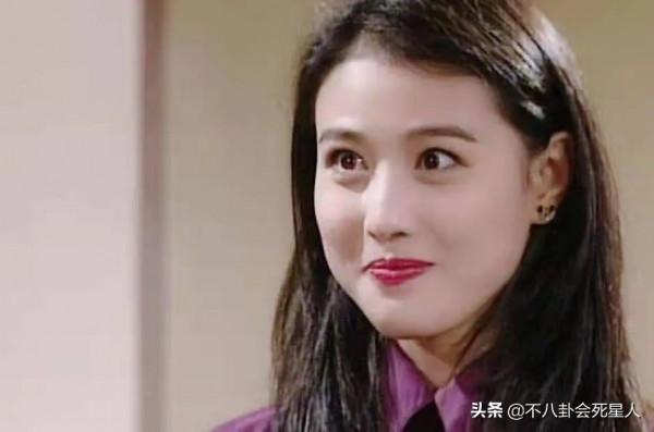 三白眼，斜視眼，鬥雞眼，這13位明星，被眼睛拉低了顏值