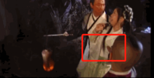 網友發文疑控訴周杰，因不吃避孕藥被其拋棄，為何卻被罵自找的？