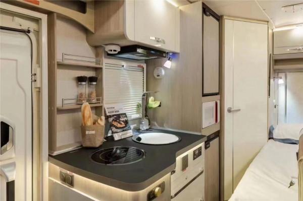 亞特房車尊致S5，小額頭無拓展 適合一家四口出行