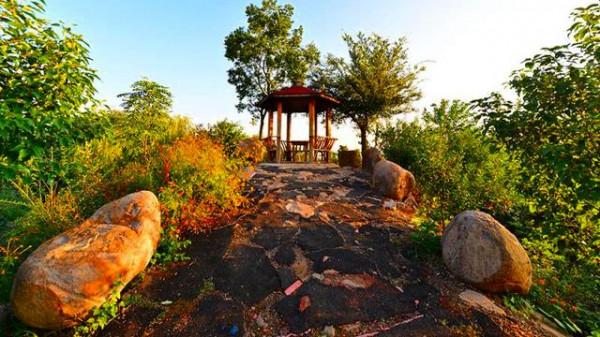 安徽這座名不見傳的小山，卻是皇帝朱元璋的出生地，可惜少有人知