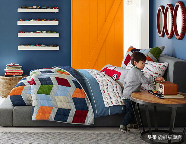 裝飾男孩臥室的7種鼓舞人心的方法
