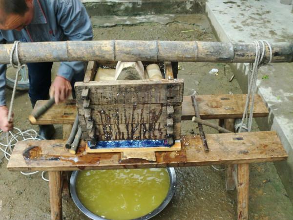 做一次豆腐能同時做出這6種食品，你吃過其中的幾種？