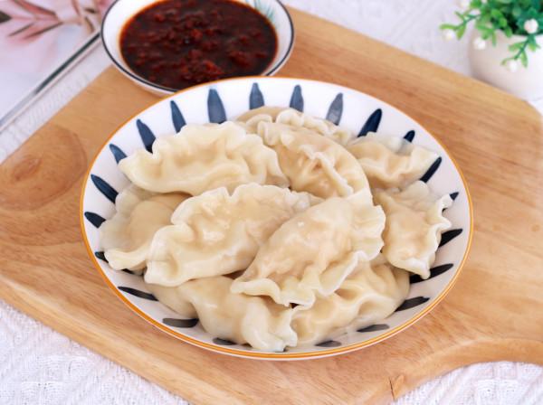 立冬吃餃子就愛這個餡，比蘿蔔白菜香，比韭菜鮮，很多人都沒吃過