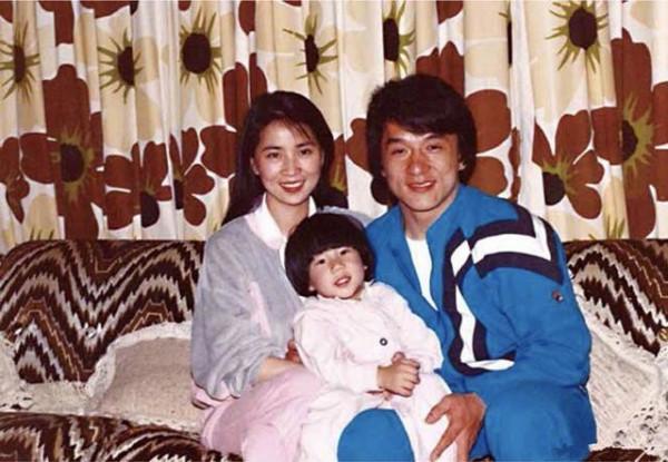 成龍為了他更改遺囑，房祖名到底做錯了什麼？