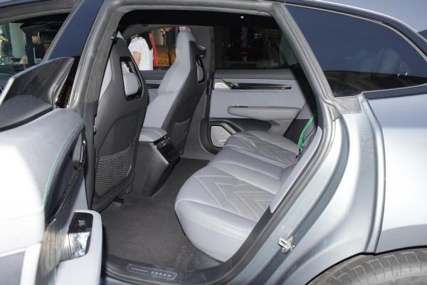 零百3.8秒，續航712km，28.1萬起，詳解自主高階電動車極氪001