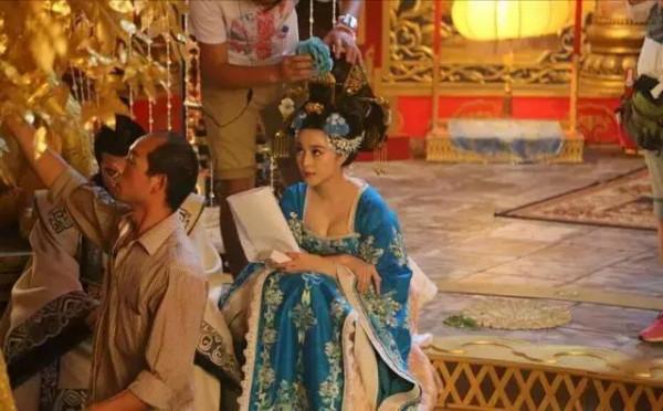 明星拍戲有多辛苦,劇組花絮流出,誰被指太矯情? 明星拍戲有多辛苦,劇組花絮流出,誰被指太矯情?