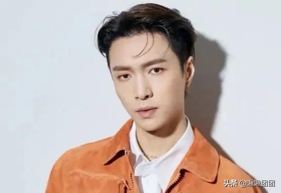 《披荊斬棘的哥哥》成團夜被曝改錄播,結果或洩露,張藝興遭排斥 《披荊斬棘的哥哥》成團夜被曝改錄播,結果或洩露,張藝興遭排斥