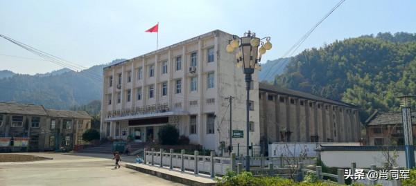 騎行大徽尖，偶遇“三線廠”