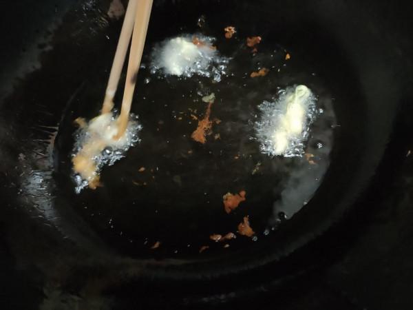 山上生長的嫩芽子，賣30元1斤，被列為宮廷貢品，城裡人少有認識