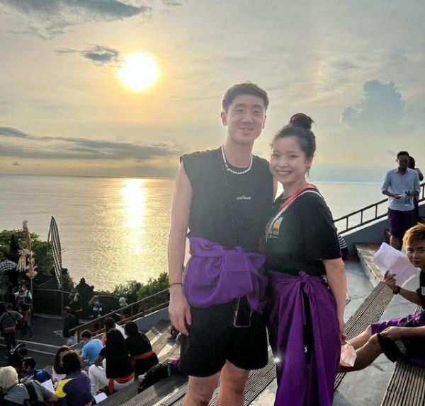 好訊息！中國羽毛球世界第七公佈戀情，女友是其隊友膚白貌美