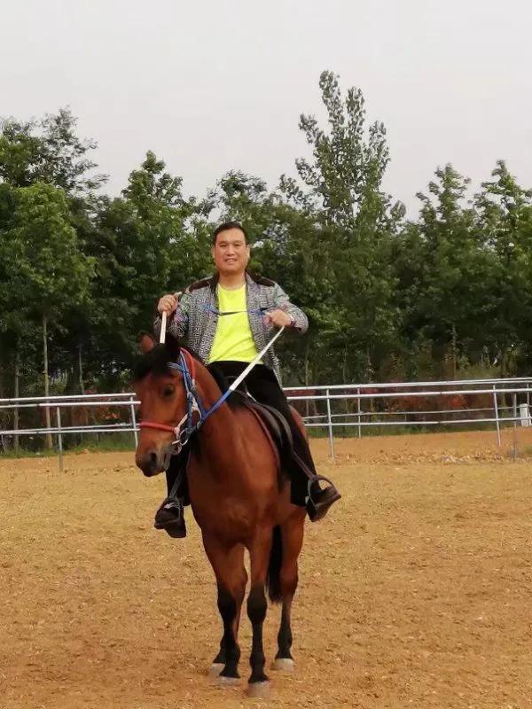 老班長的雪夜情，放棄轉志願兵機會，退伍後留在了駐地