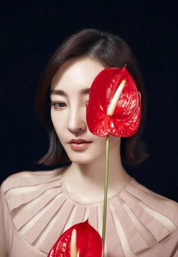 王麗坤這身穿出了高階感，原來秘密在3個細節裡&period;&period;&period;