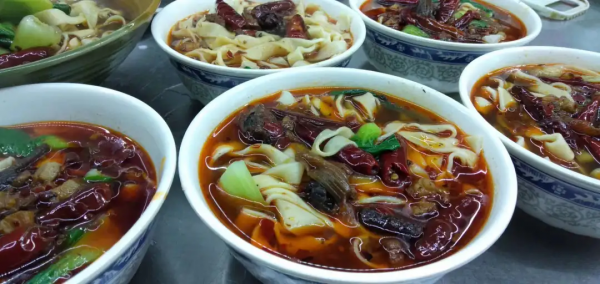 為什麼石家莊的特色美食是安徽正宗牛肉板面? 為什麼石家莊的特色美食是安徽正宗牛肉板面?