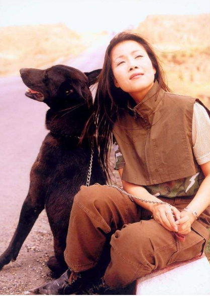 田震:我一生正直,摔話筒揭“潛規則”,和那英鬧掰,但我不後悔 田震:我一生正直,摔話筒揭“潛規則”,和那英鬧掰,但我不後悔